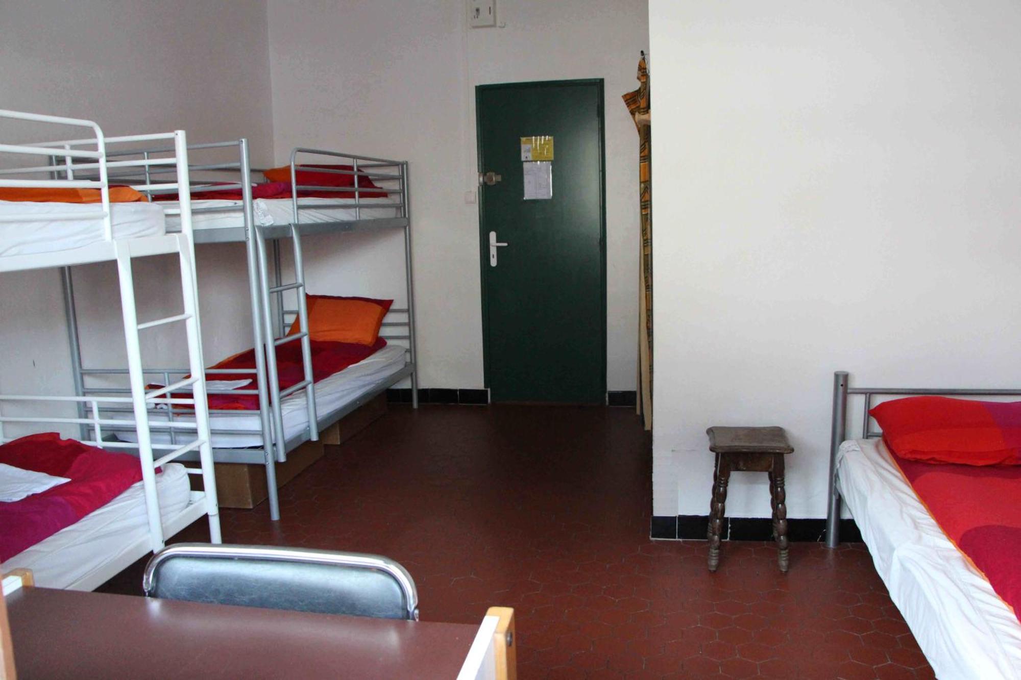 Auberge de jeunesse Le Pourquoi Pas à Saint-Lary-Soulan Chambre photo